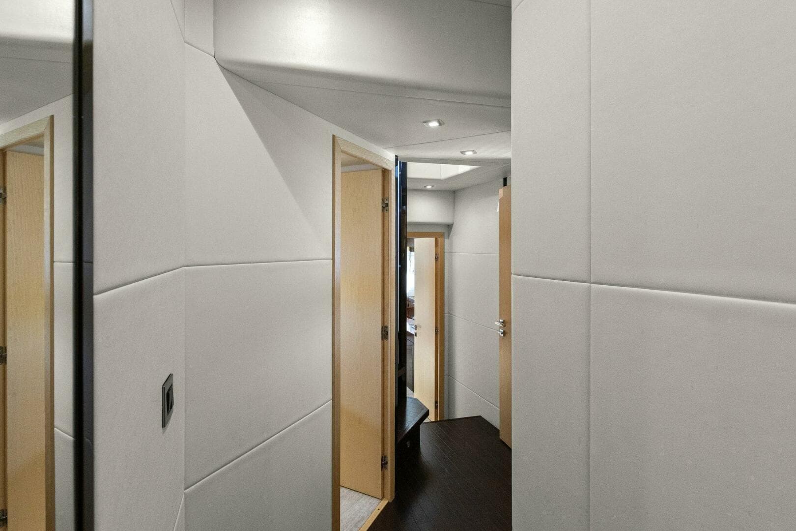 2013 Sunseeker 73 Manhattan — photo 105