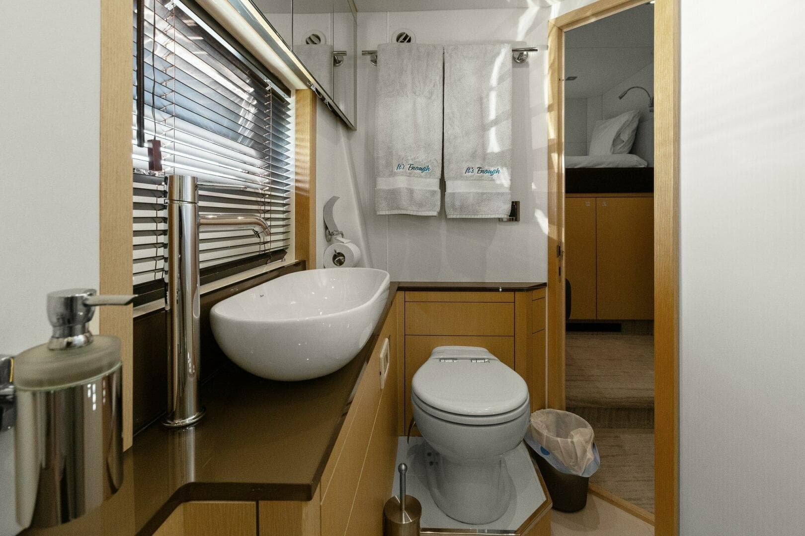 2013 Sunseeker 73 Manhattan — photo 122