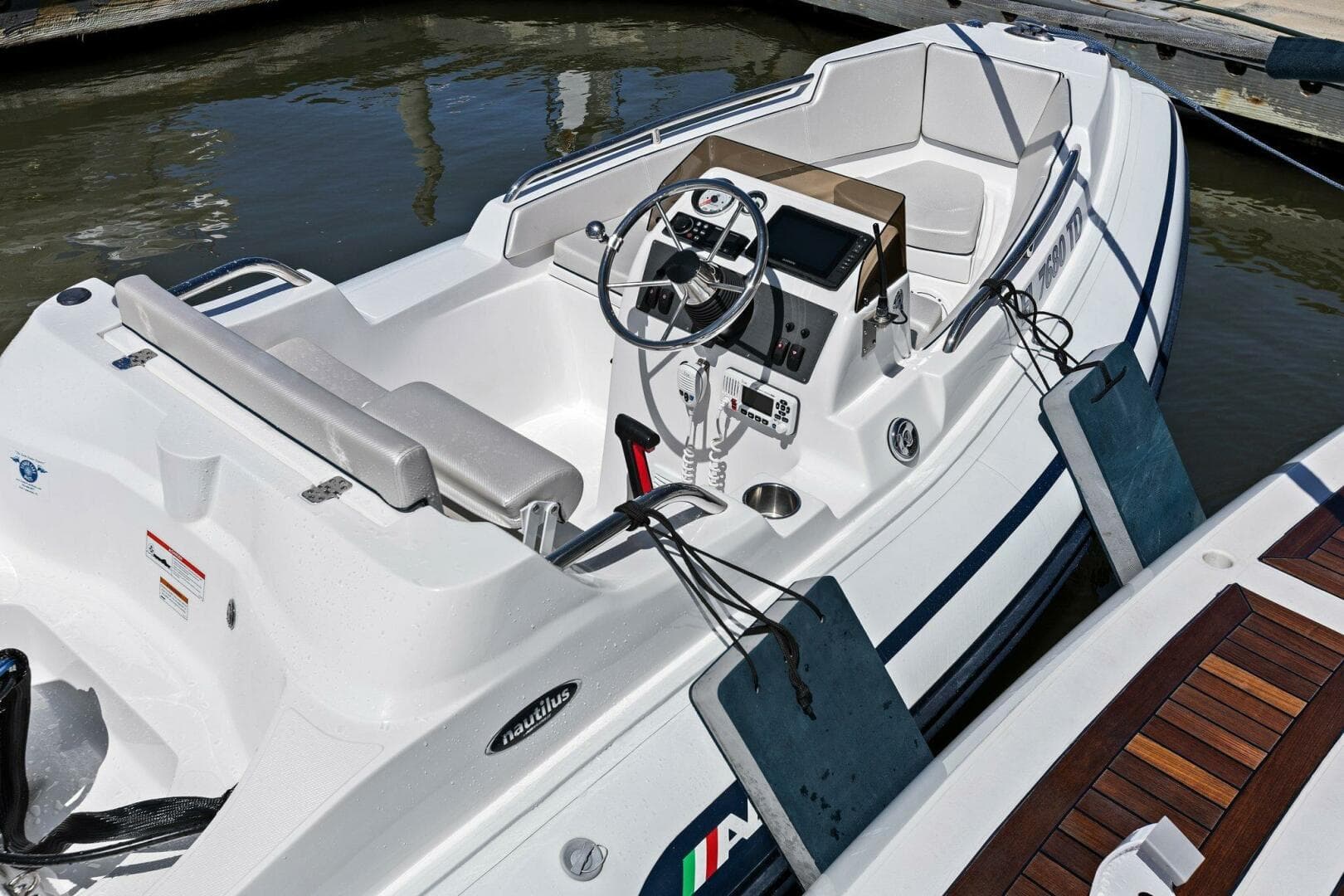 2013 Sunseeker 73 Manhattan — photo 132