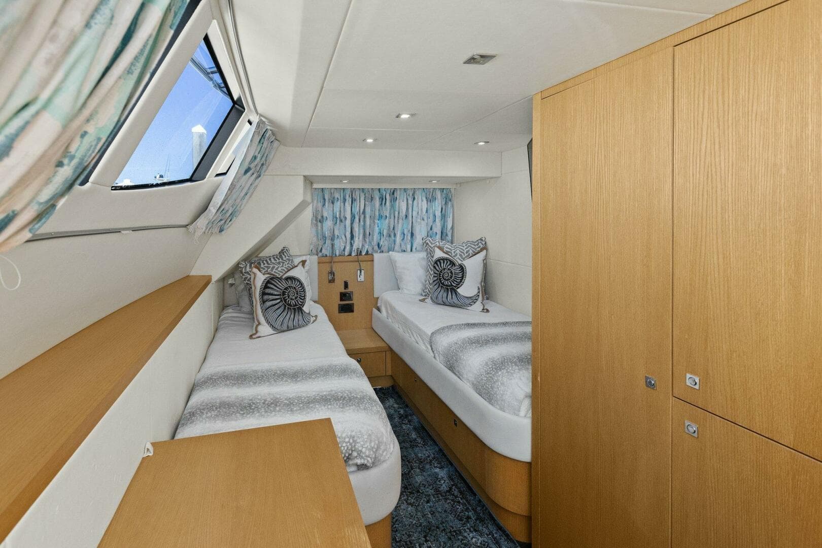 2013 Sunseeker 73 Manhattan — photo 125