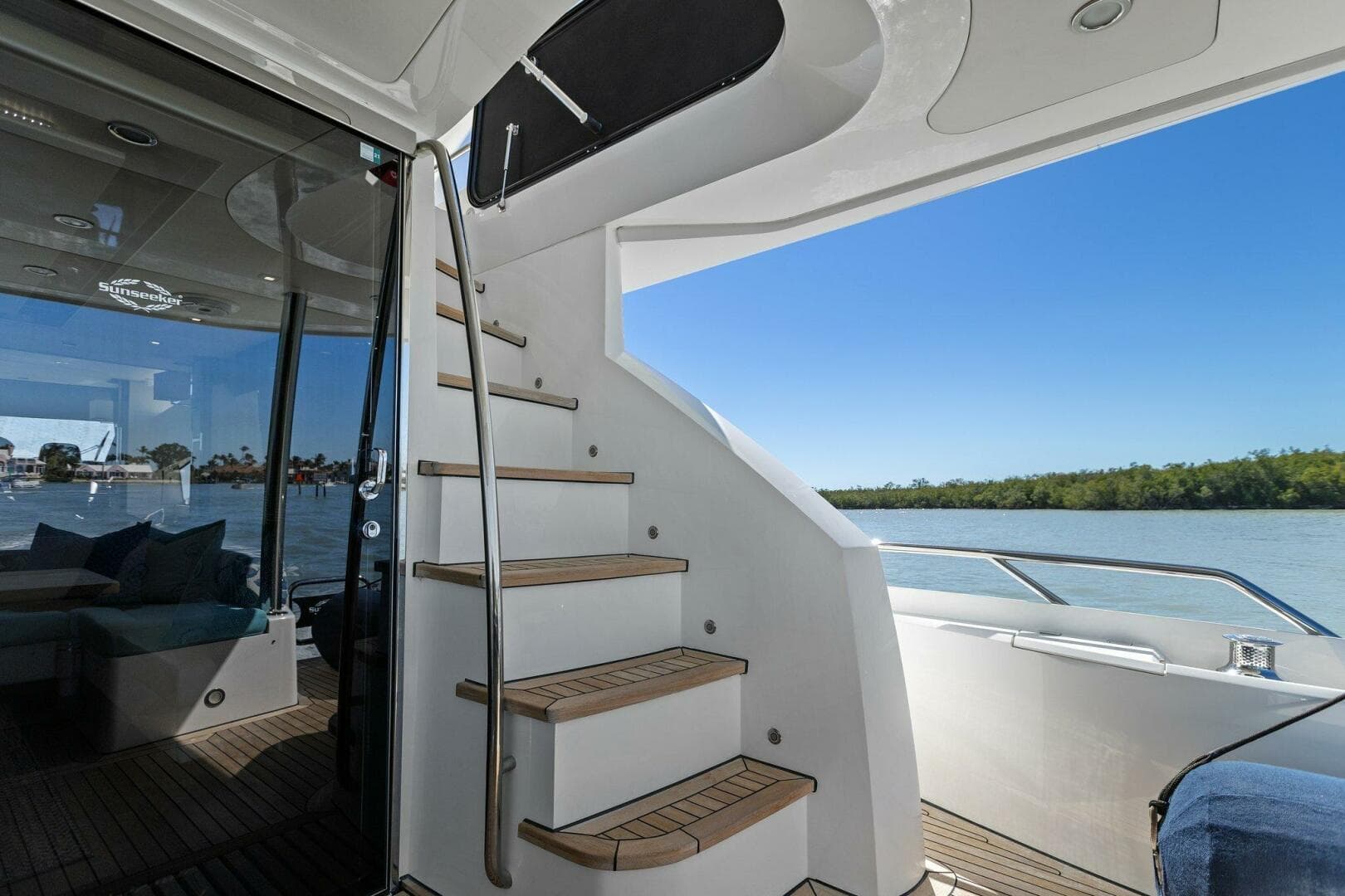 2013 Sunseeker 73 Manhattan — photo 39