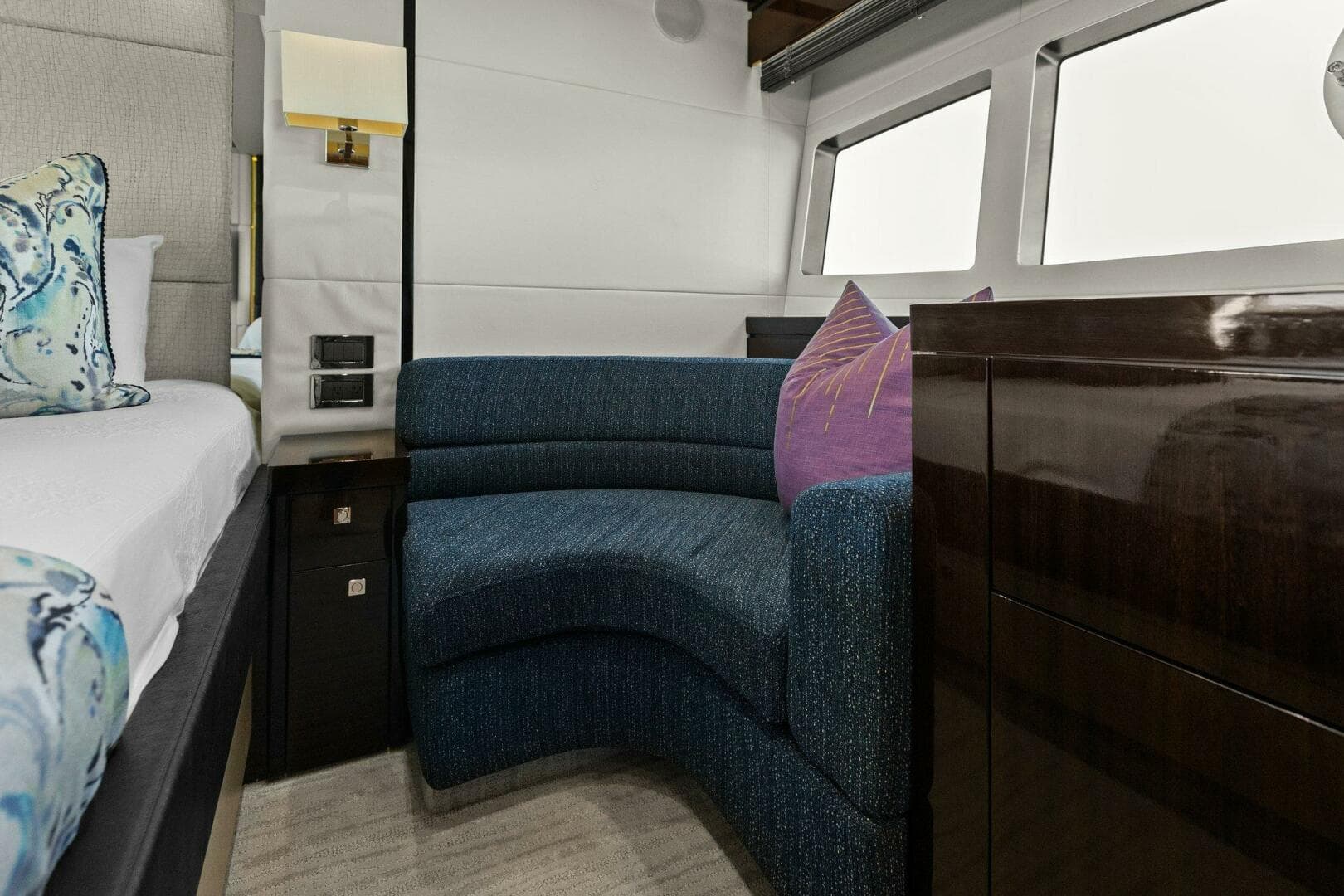 2013 Sunseeker 73 Manhattan — photo 81