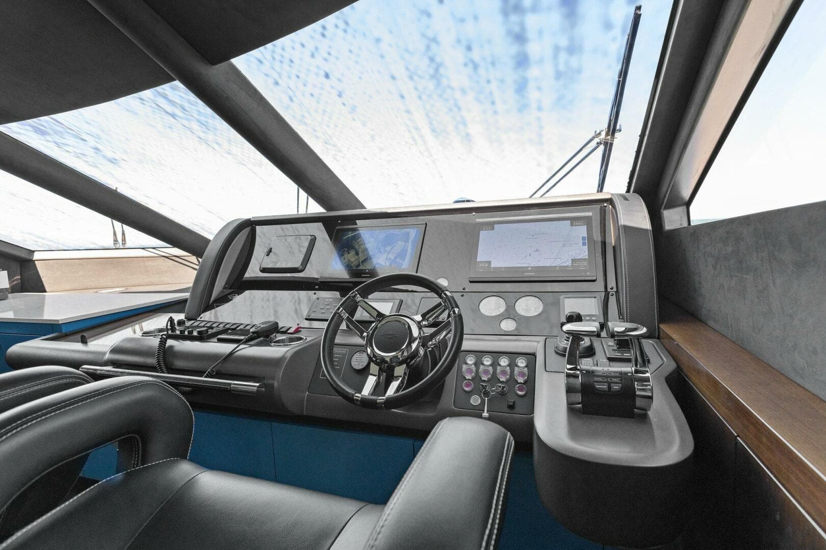 2013 Sunseeker 73 Manhattan — photo 72