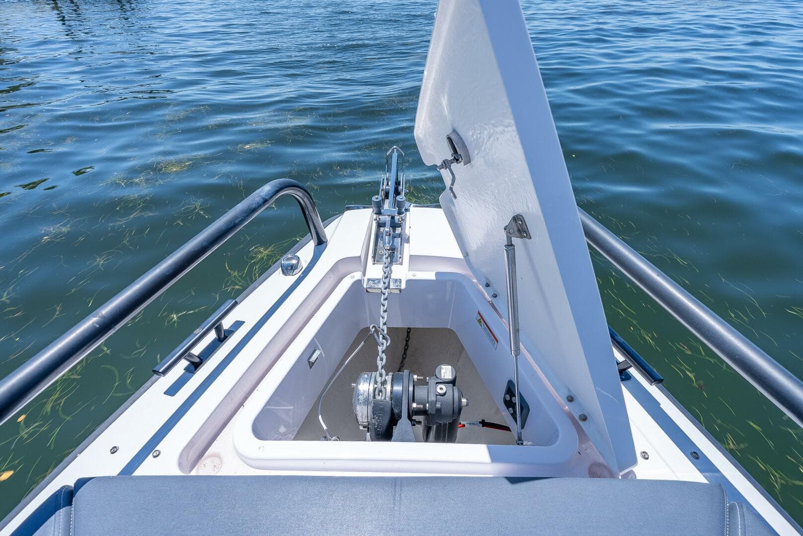 2022 Axopar 28 T-Top Brabus — photo 37