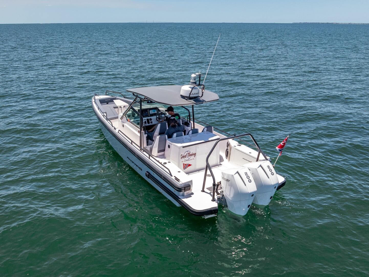 2022 Axopar 28 T-Top Brabus — photo 4