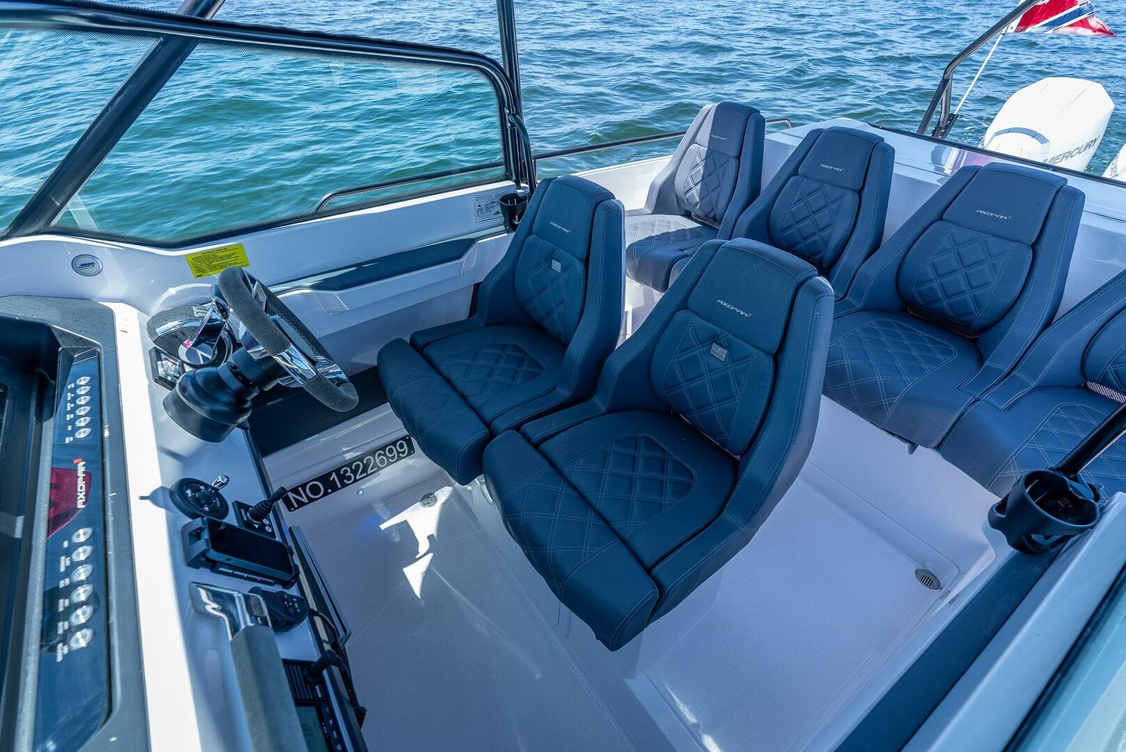 2022 Axopar 28 T-Top Brabus — photo 45