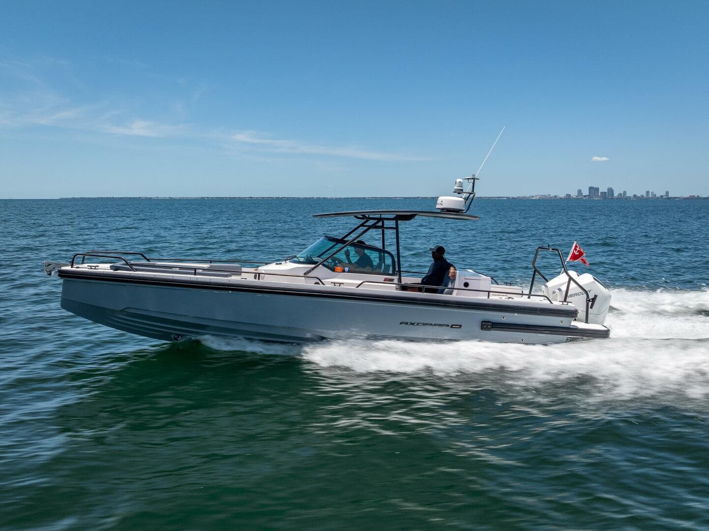 2022 Axopar 28 T-Top Brabus — photo 14