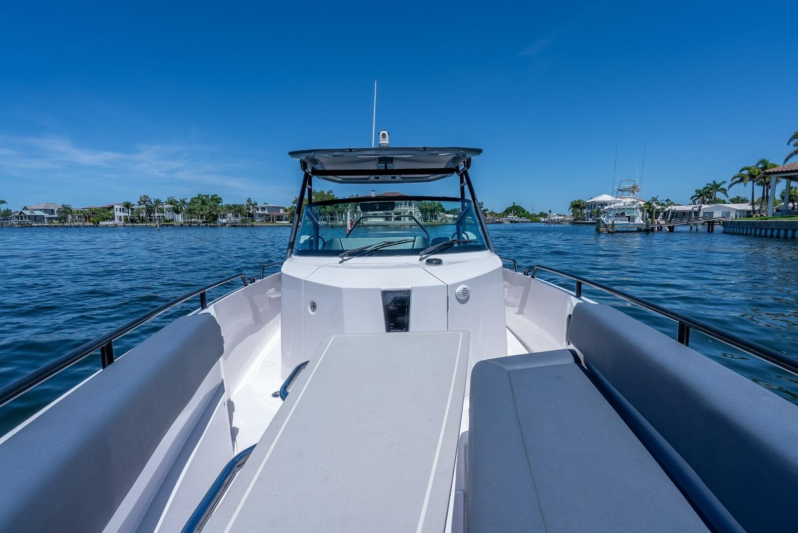 2022 Axopar 28 T-Top Brabus — photo 38