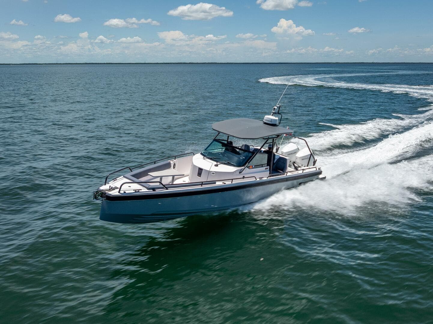 2022 Axopar 28 T-Top Brabus — photo 33