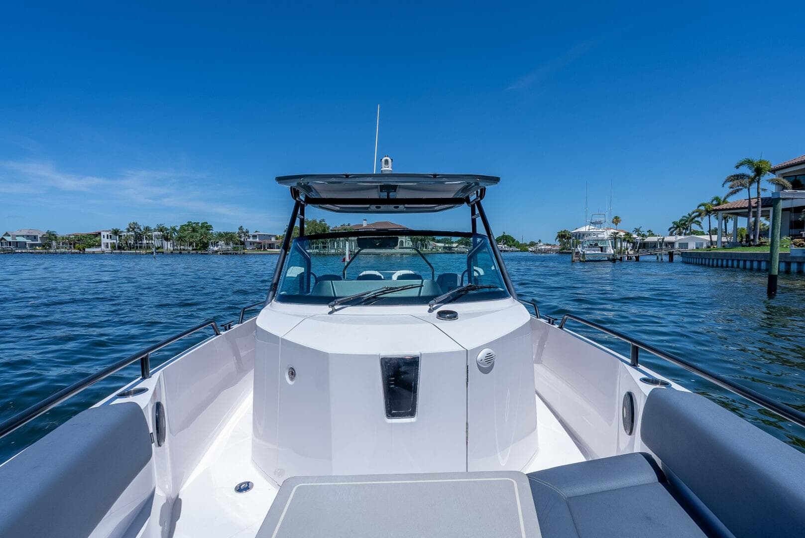 2022 Axopar 28 T-Top Brabus — photo 39