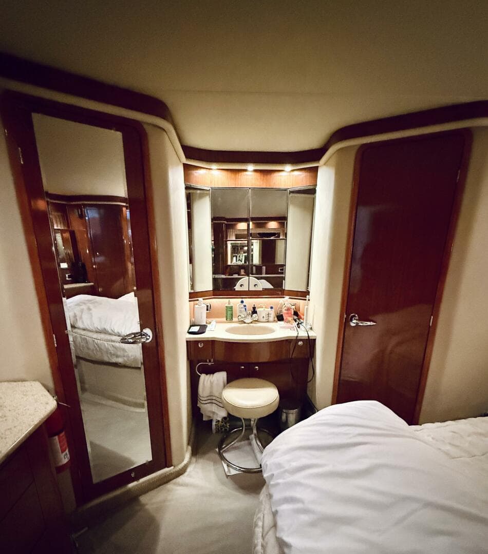 2003 Sea Ray 480 — photo 59