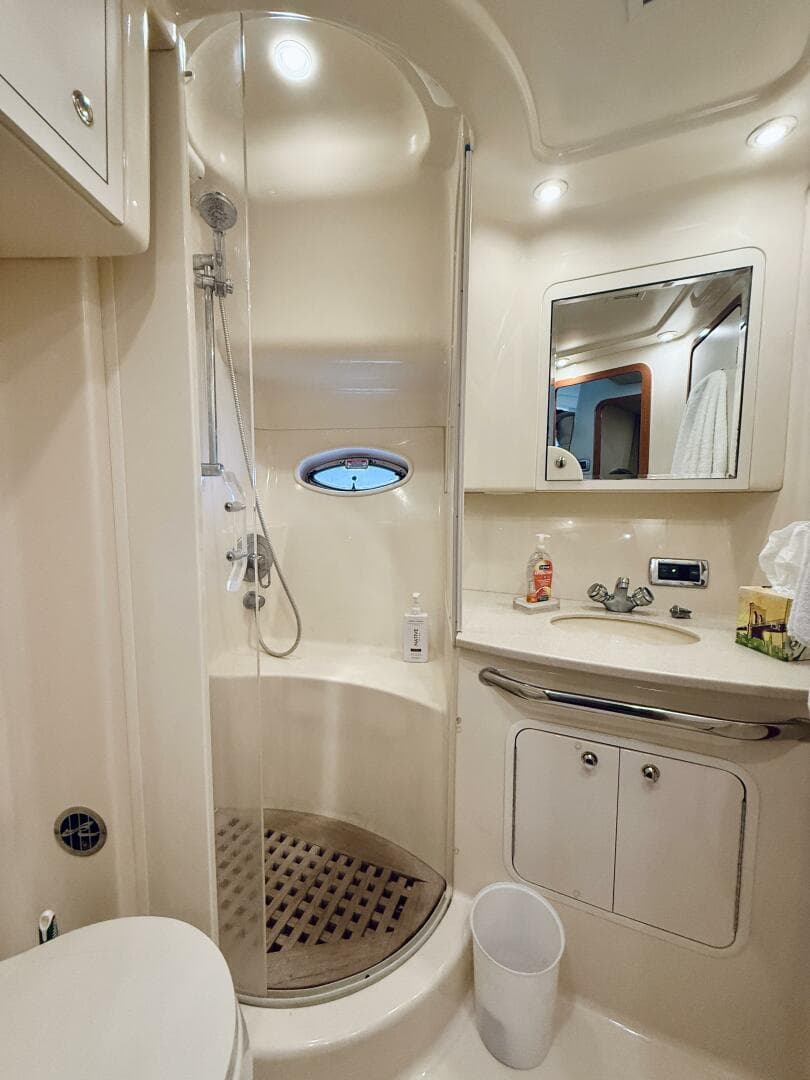 2003 Sea Ray 480 — photo 40