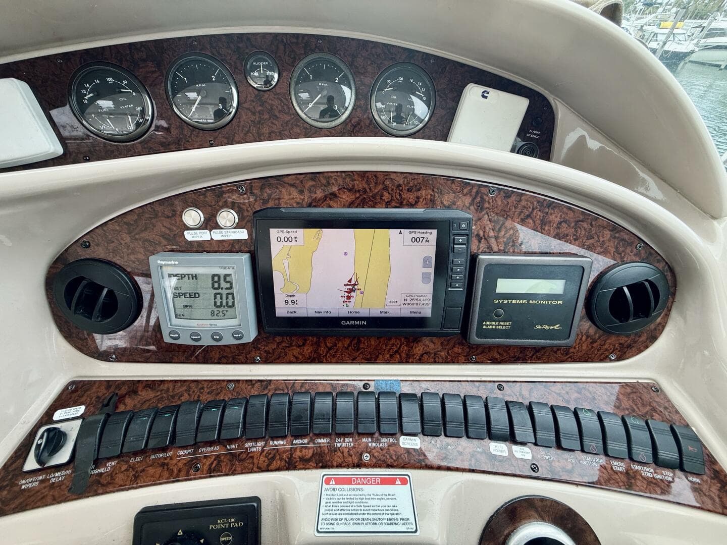 2003 Sea Ray 480 — photo 27