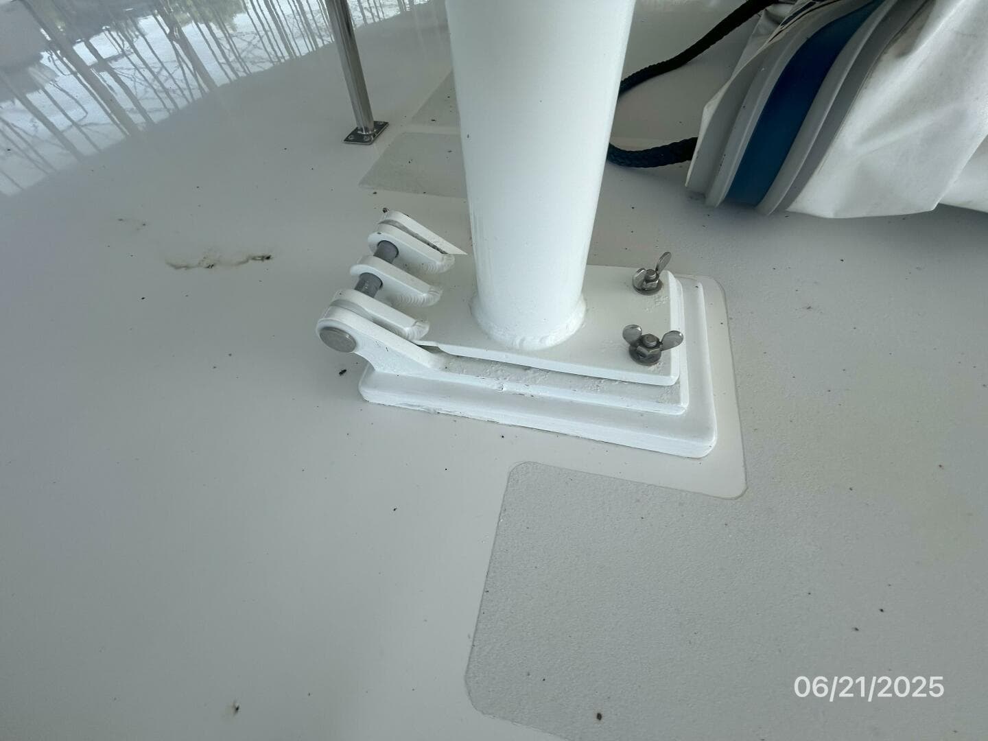 1992 Grand Banks Europa — photo 31