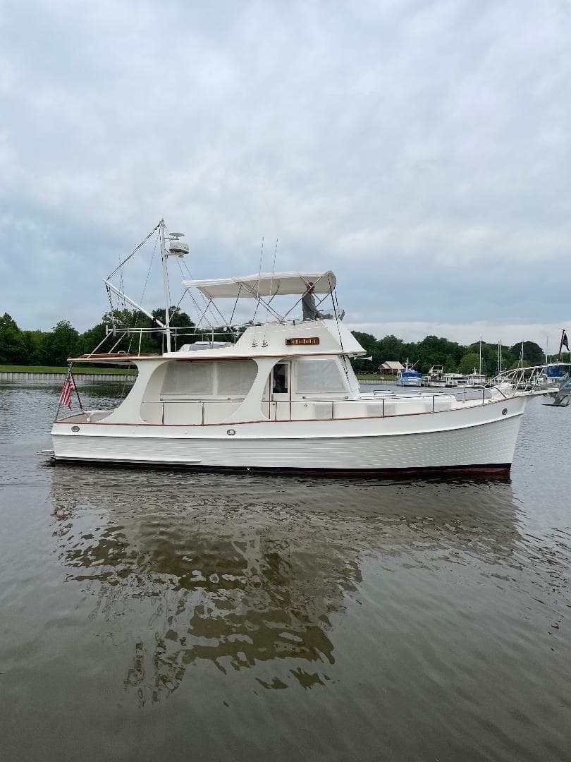1992 Grand Banks Europa — photo 1
