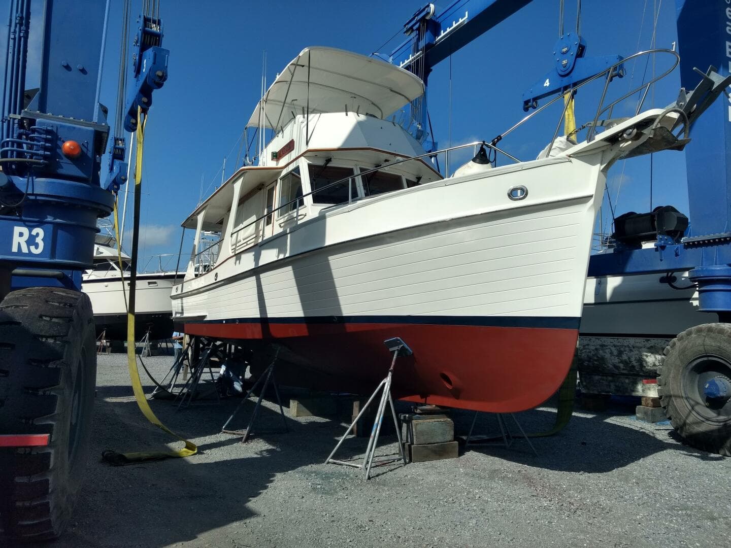 1992 Grand Banks Europa — photo 90