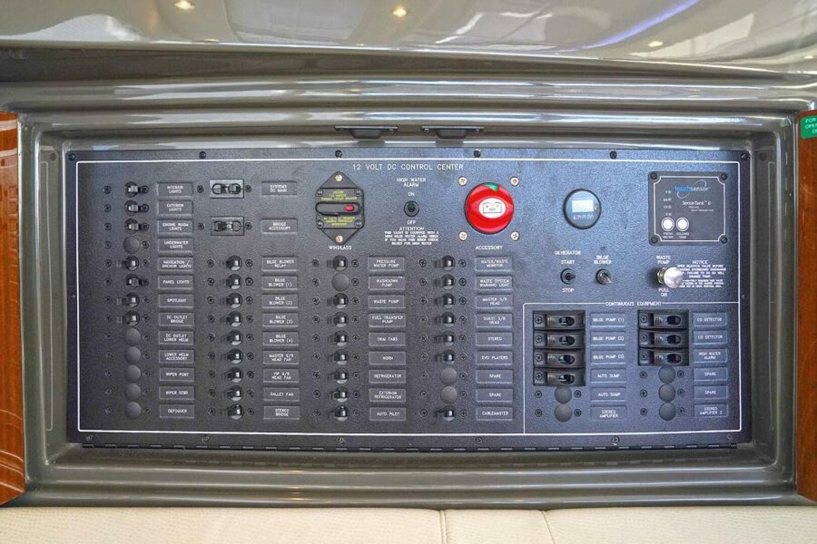 2020 Carver C40 — photo 28