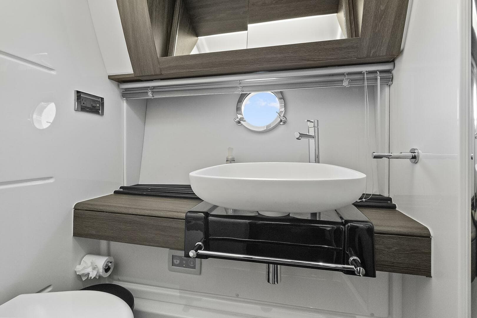 2015 Azimut 55S — photo 19