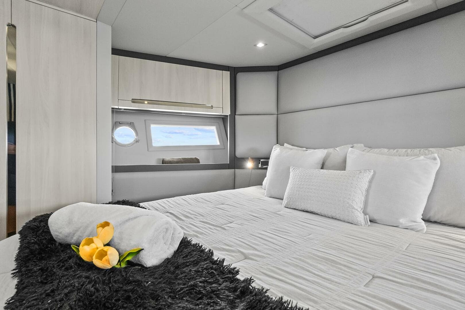 2015 Azimut 55S — photo 22