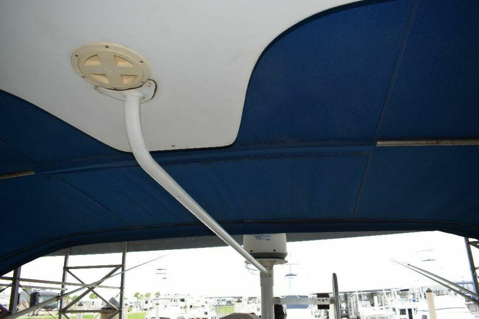 1984 Defever — photo 18