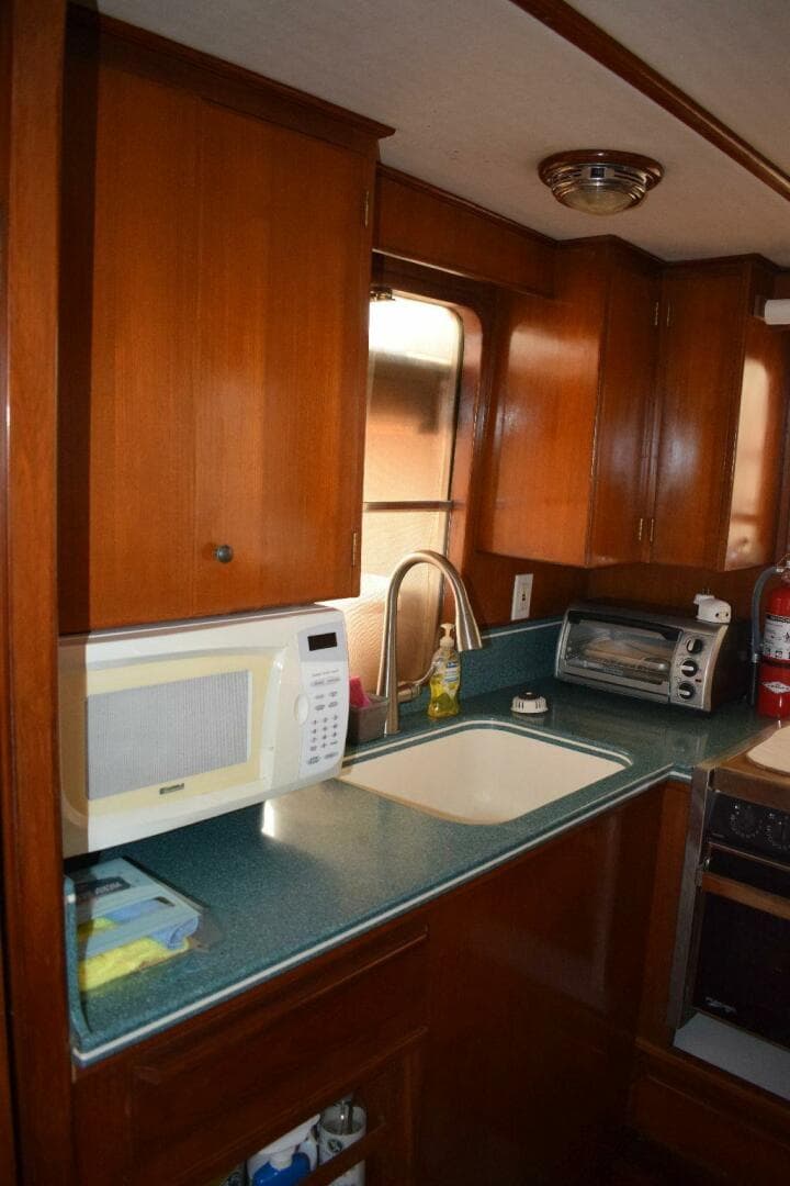 1984 Defever — photo 35