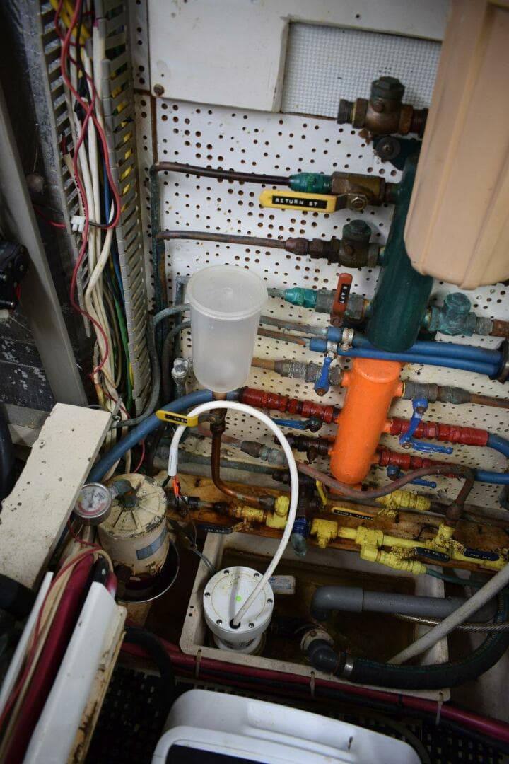 1984 Defever — photo 64