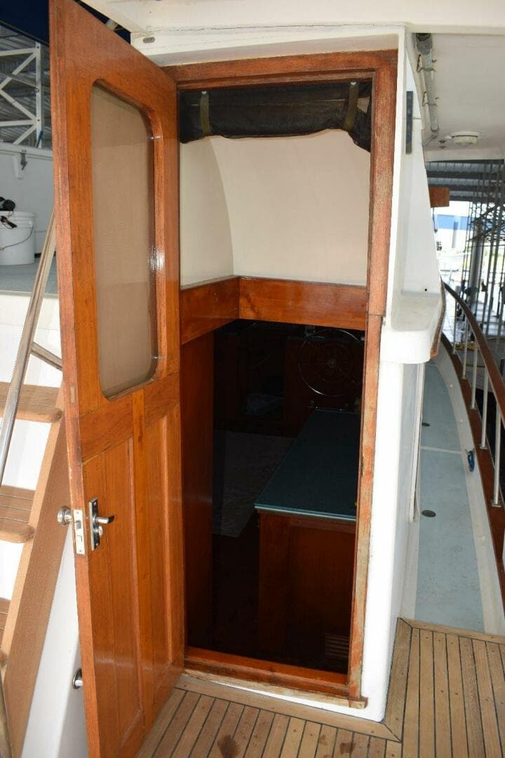 1984 Defever — photo 33