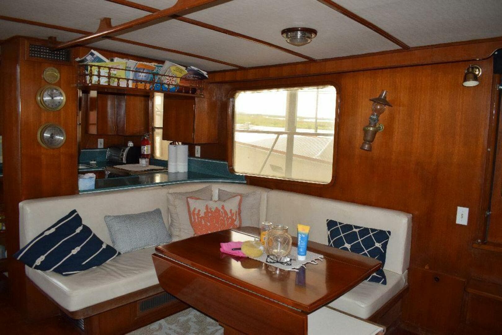 1984 Defever — photo 39