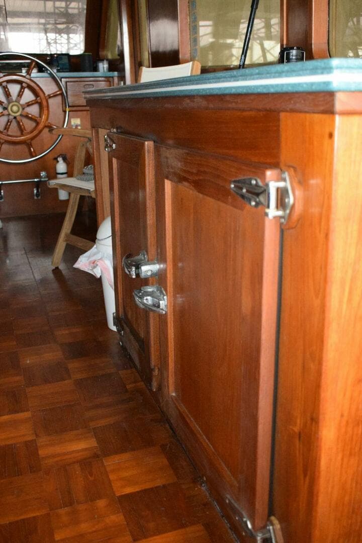 1984 Defever — photo 31