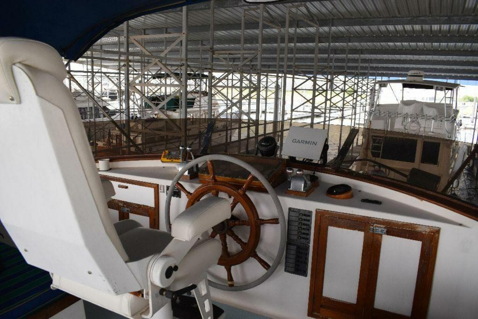 1984 Defever — photo 20