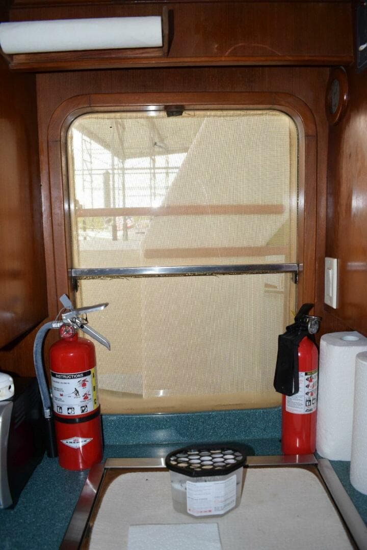 1984 Defever — photo 40