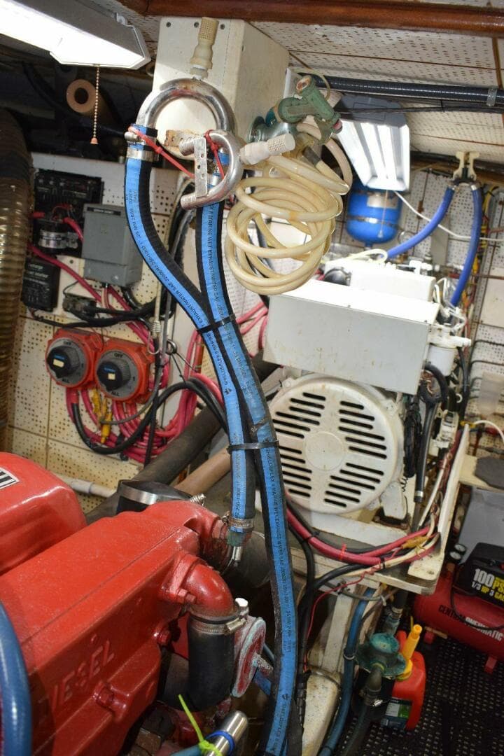 1984 Defever — photo 71