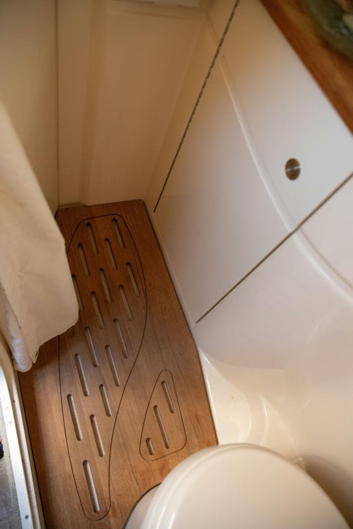 2016 Sea Ray 350 Sundancer — photo 106