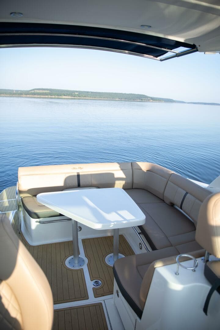 2016 Sea Ray 350 Sundancer — photo 49