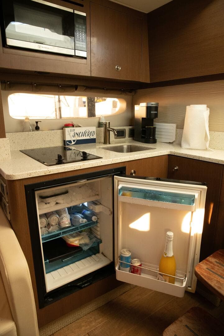 2016 Sea Ray 350 Sundancer — photo 110