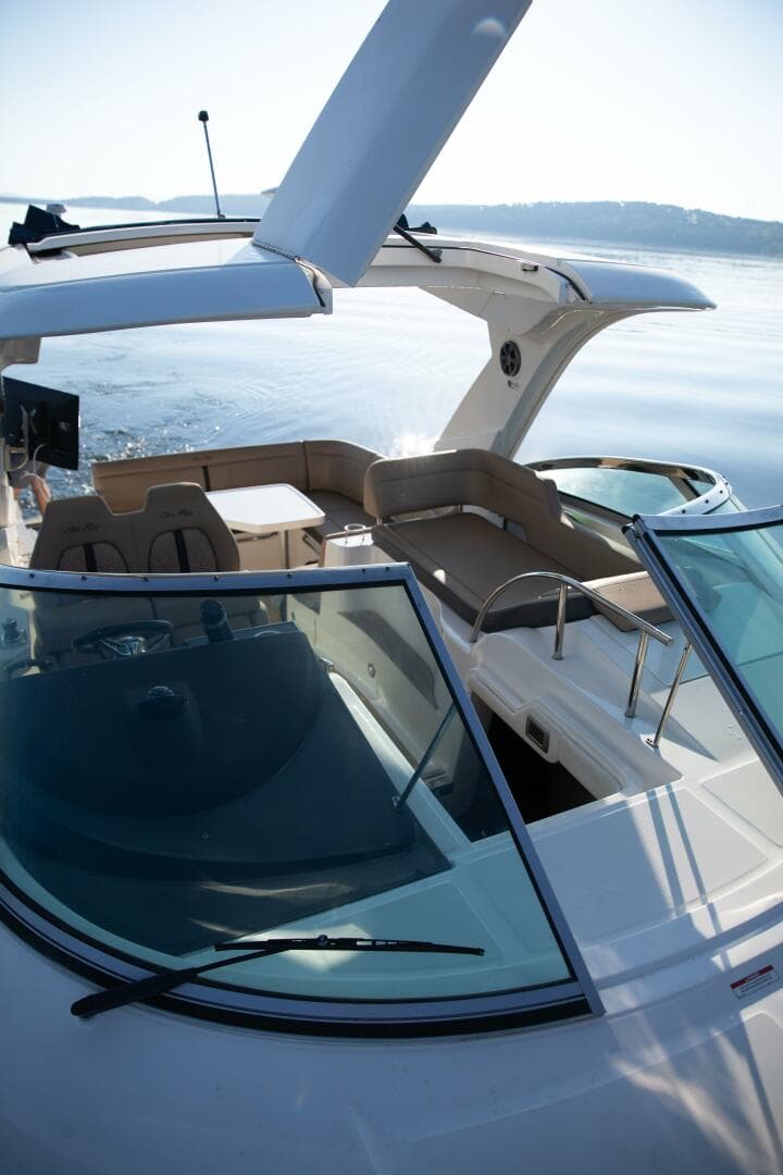 2016 Sea Ray 350 Sundancer — photo 82
