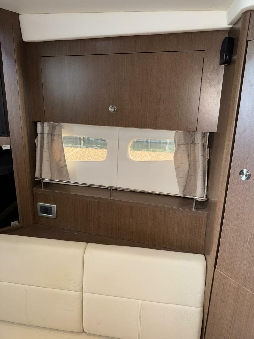 2016 Sea Ray 350 Sundancer — photo 123