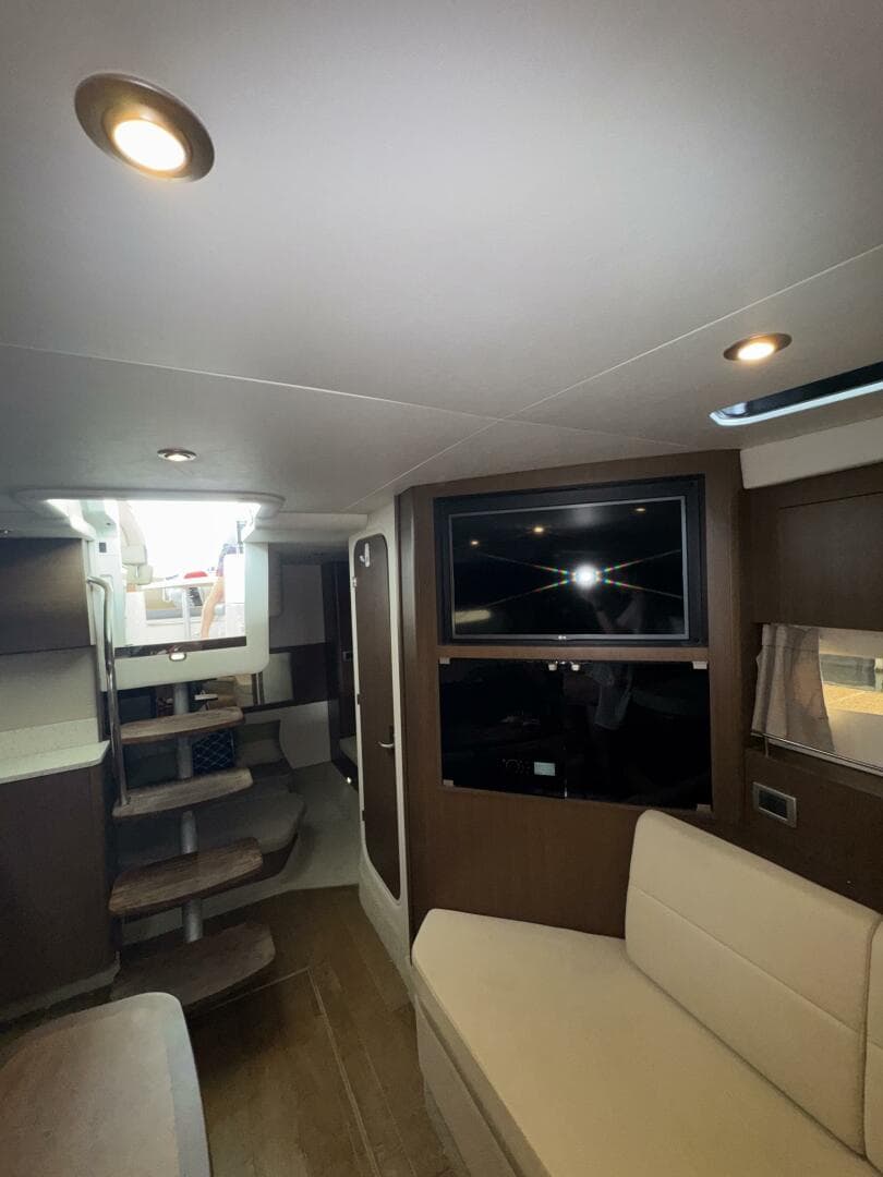 2016 Sea Ray 350 Sundancer — photo 118