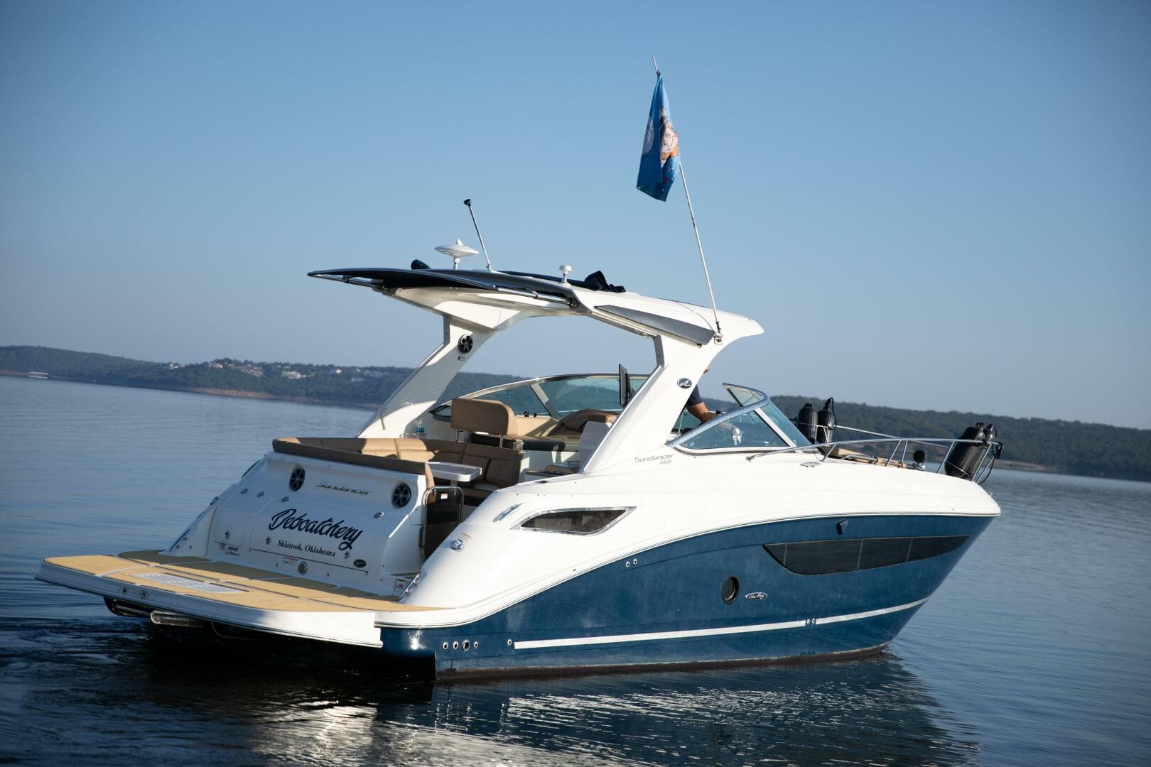 2016 Sea Ray 350 Sundancer — photo 38
