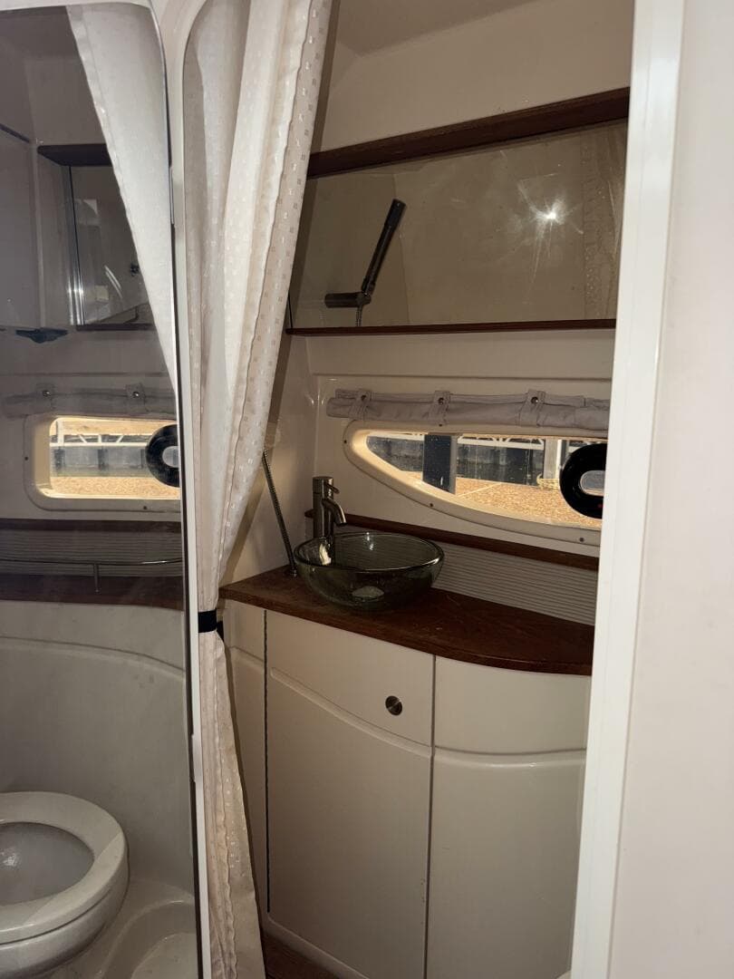 2016 Sea Ray 350 Sundancer — photo 102