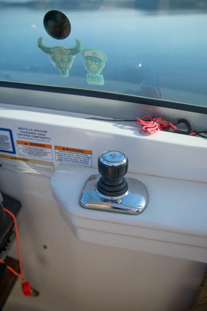 2016 Sea Ray 350 Sundancer — photo 73