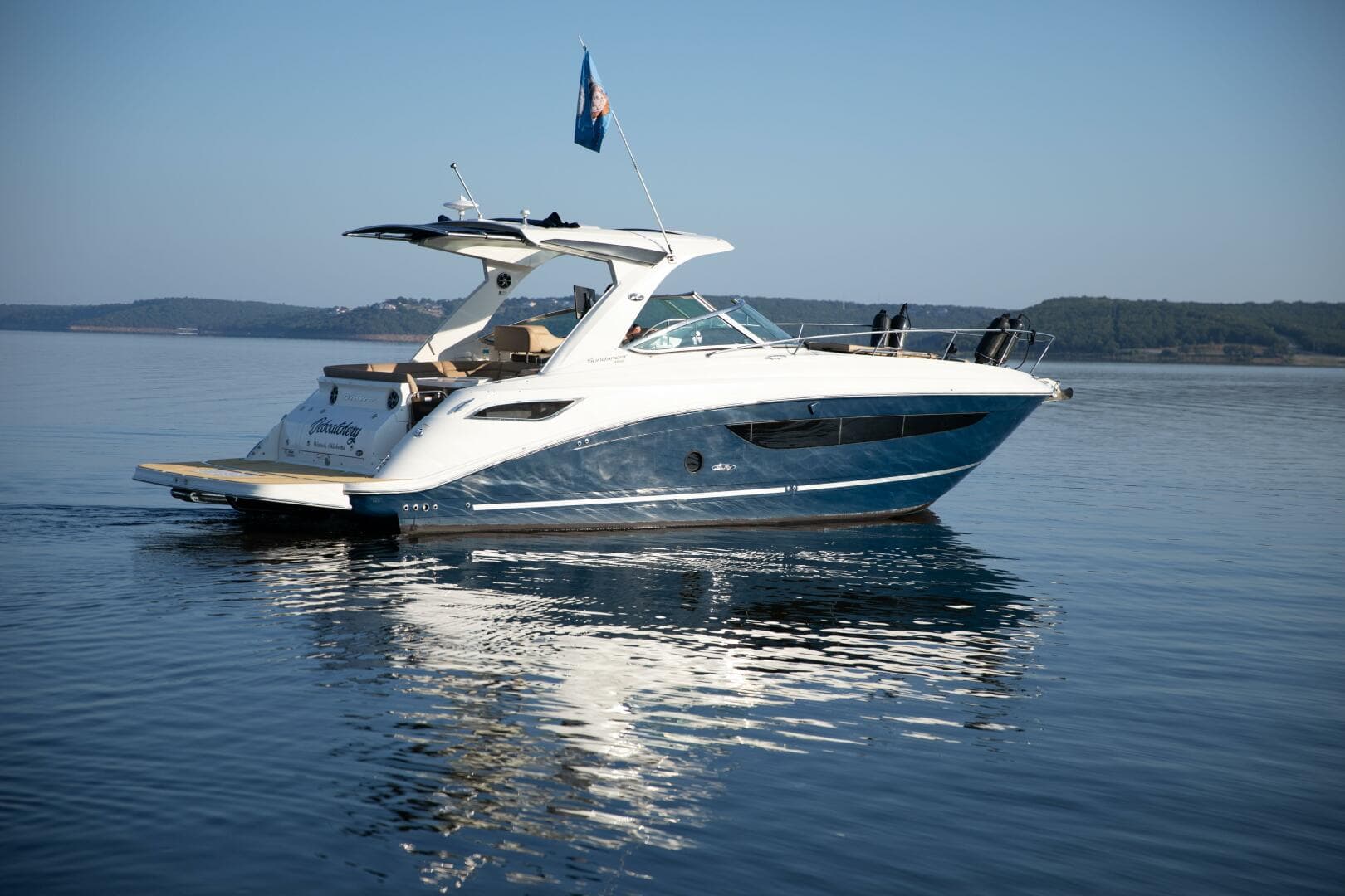 2016 Sea Ray 350 Sundancer — photo 36
