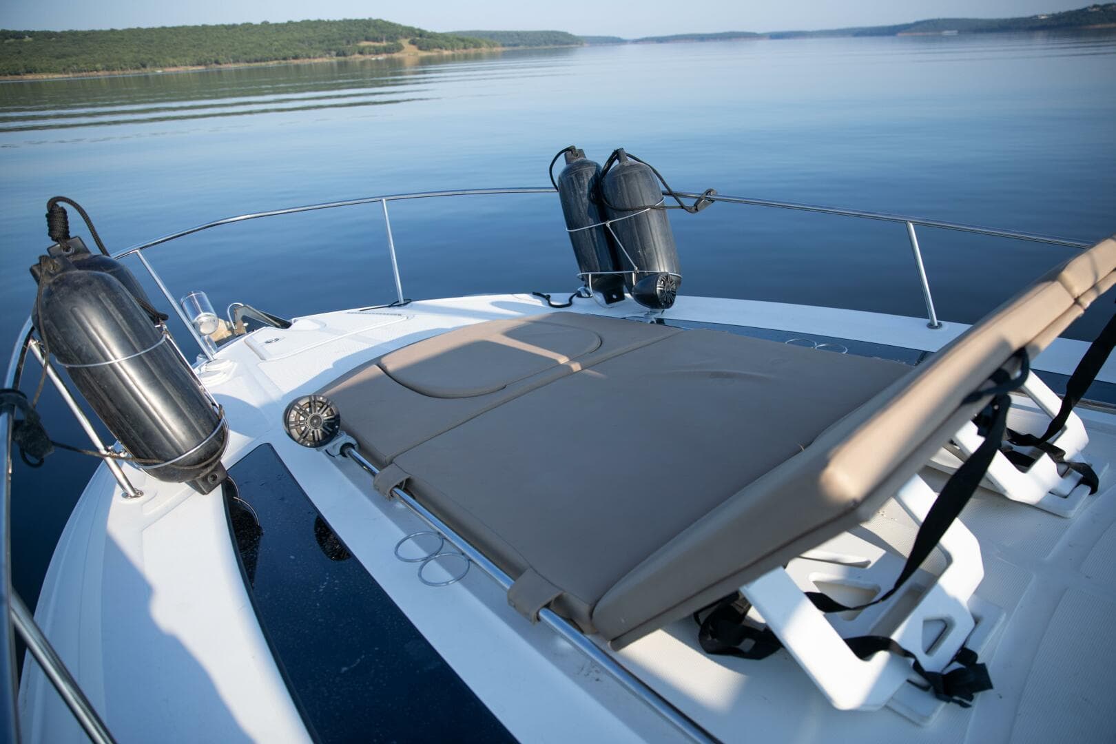 2016 Sea Ray 350 Sundancer — photo 14