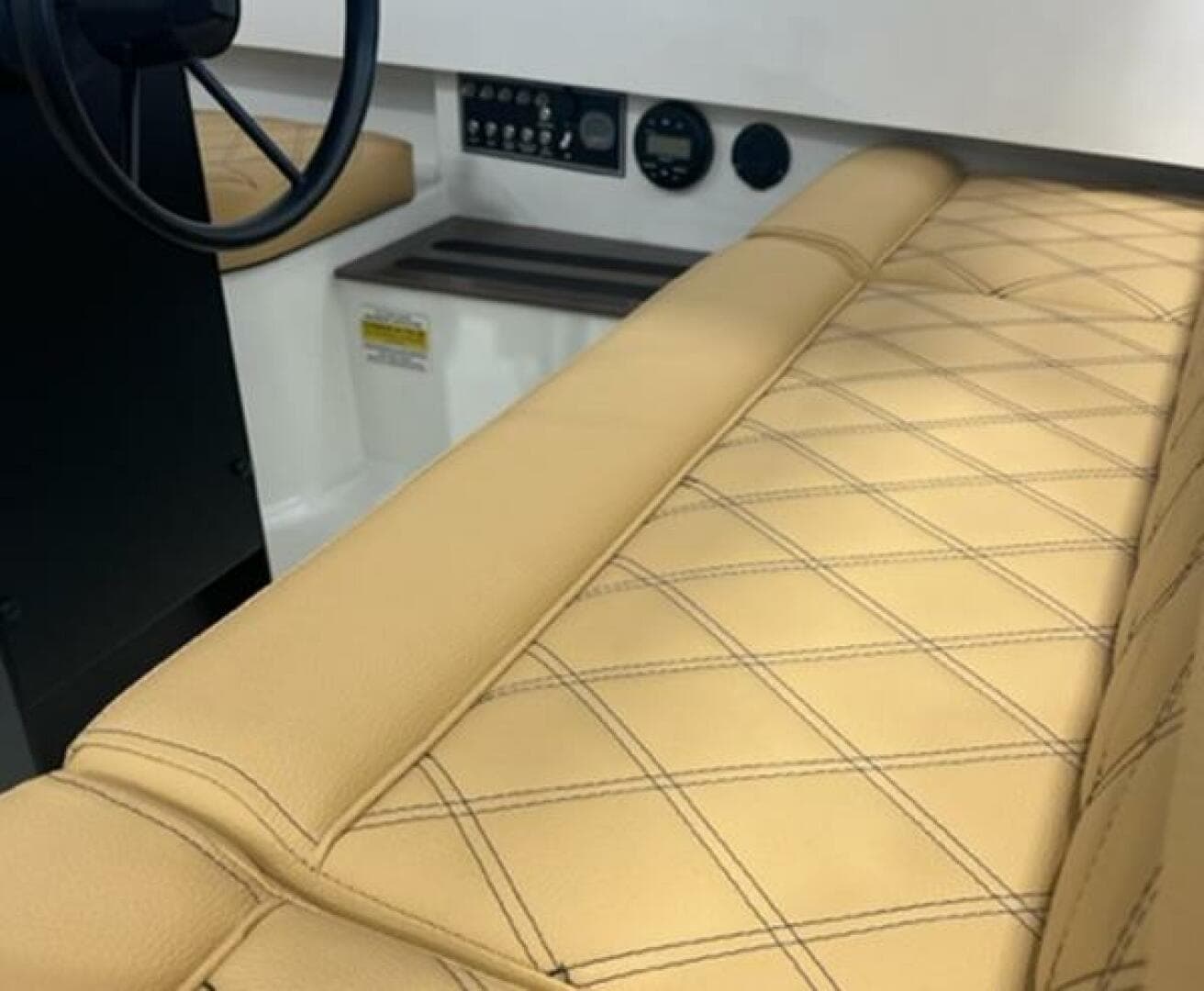 2023 Vision Fantail 217 — photo 4