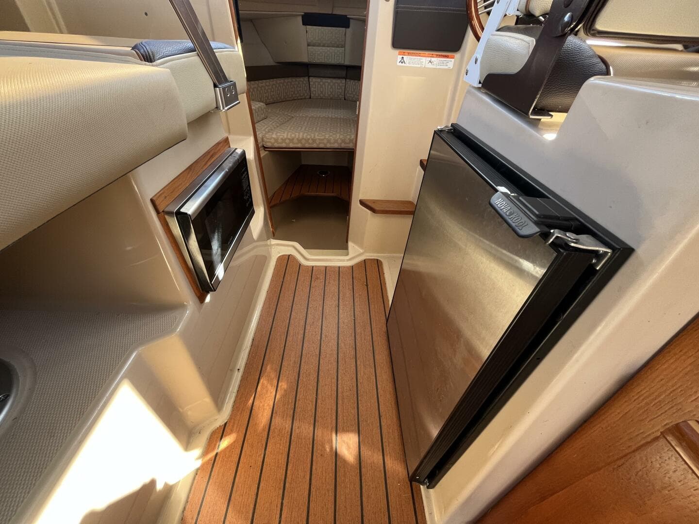 2019 Ranger Tugs — photo 32