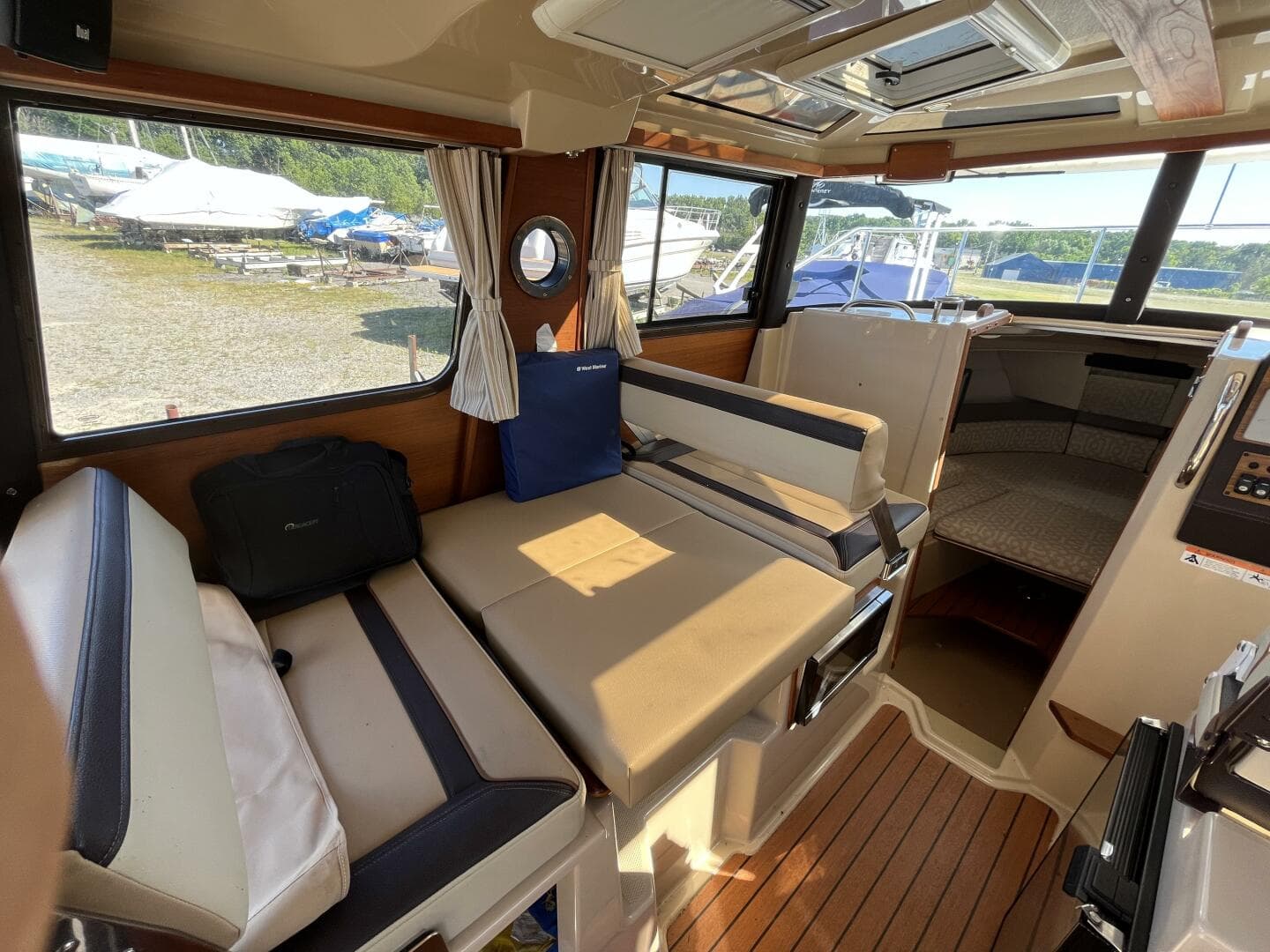 2019 Ranger Tugs — photo 31