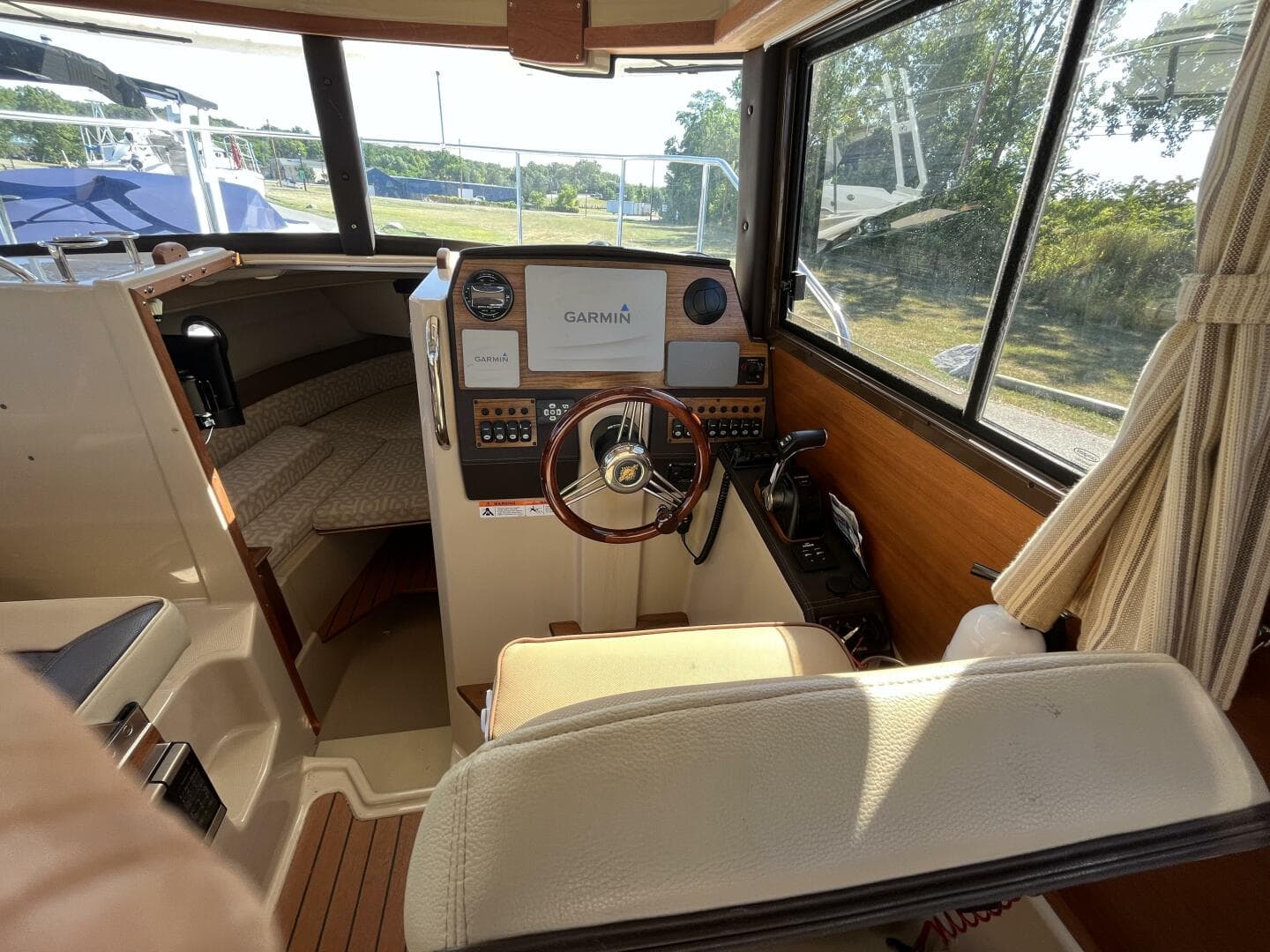 2019 Ranger Tugs — photo 33