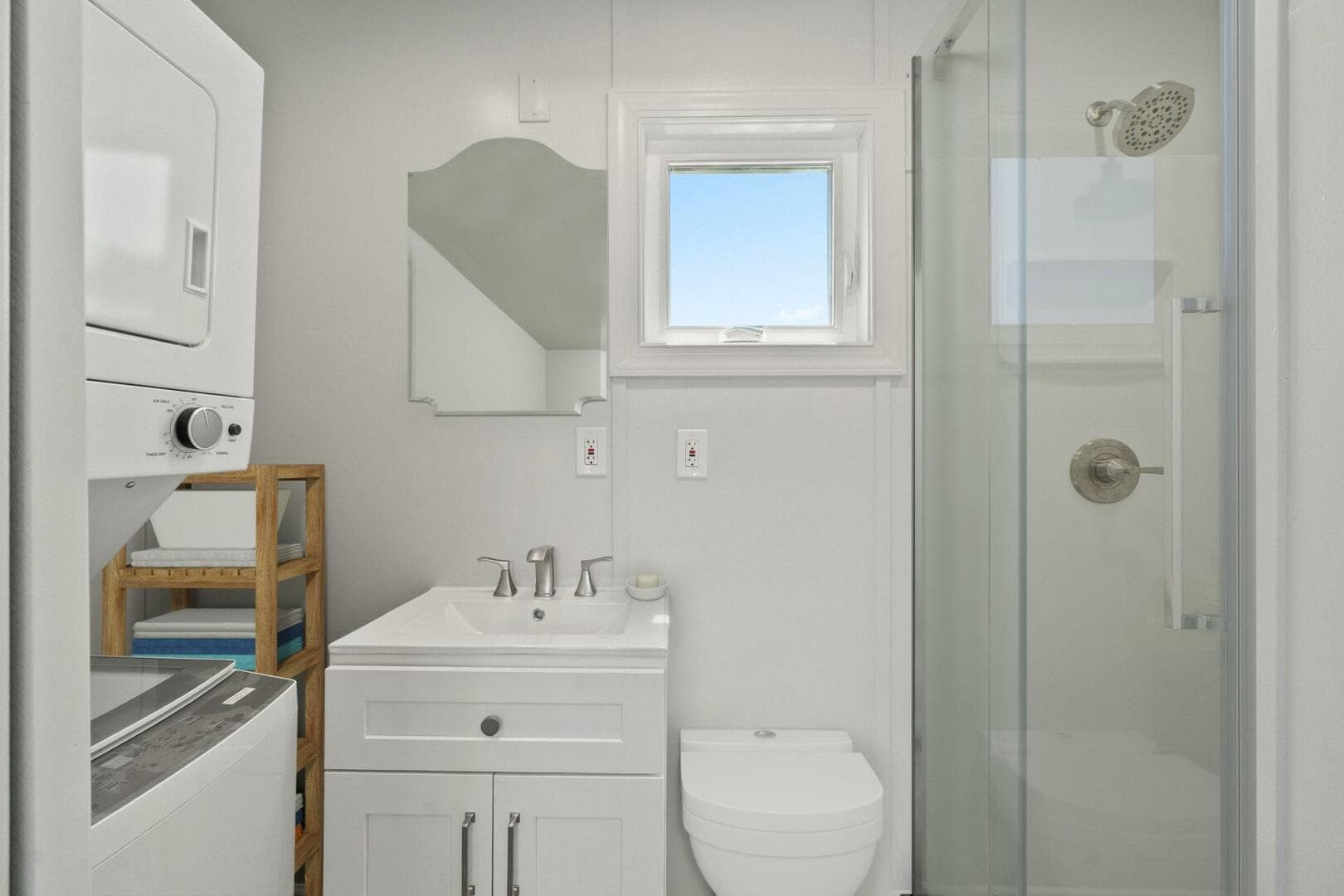 2025 Custom Hank'S 40 Houseboat — photo 7