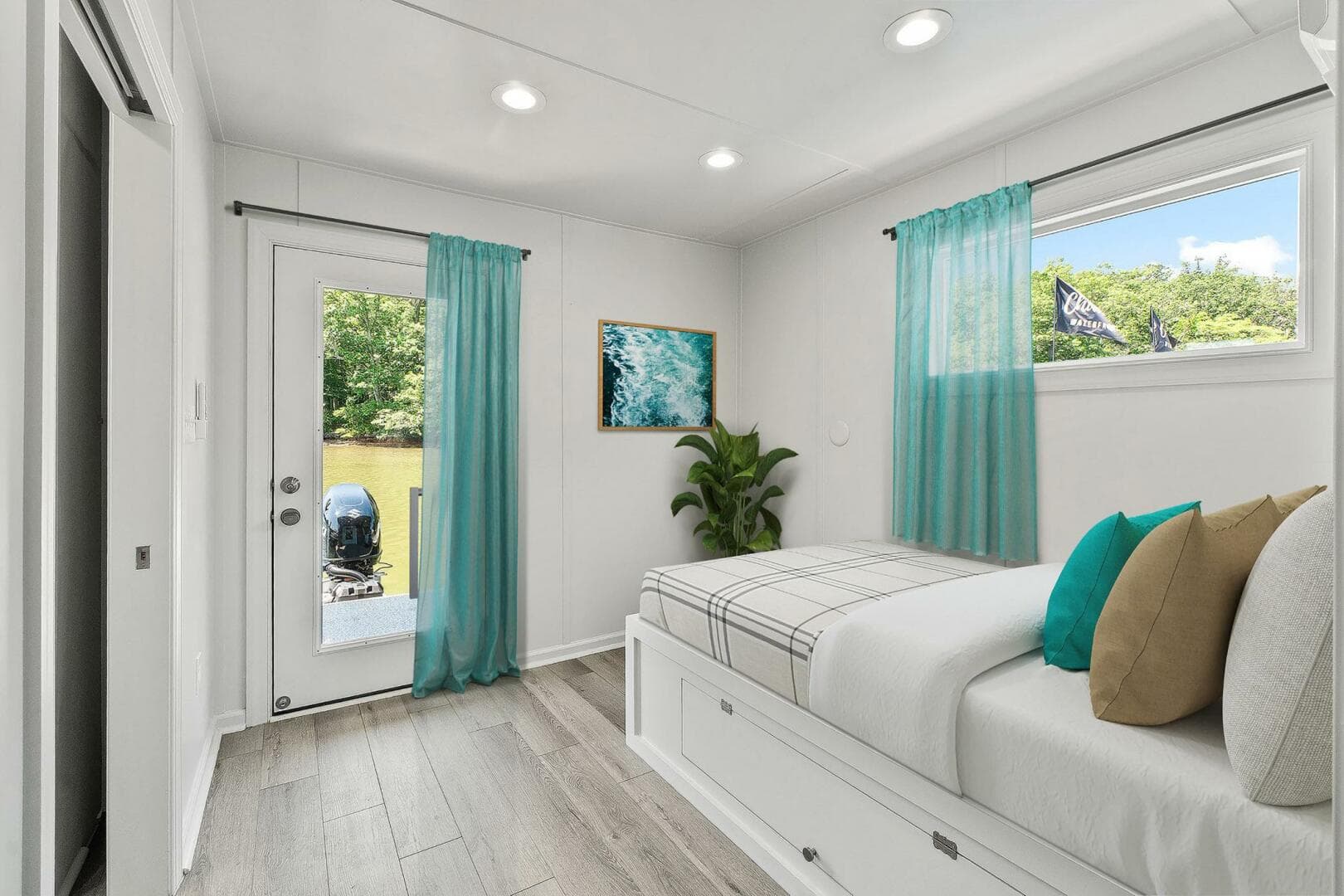 2025 Custom Hank'S 40 Houseboat — photo 11