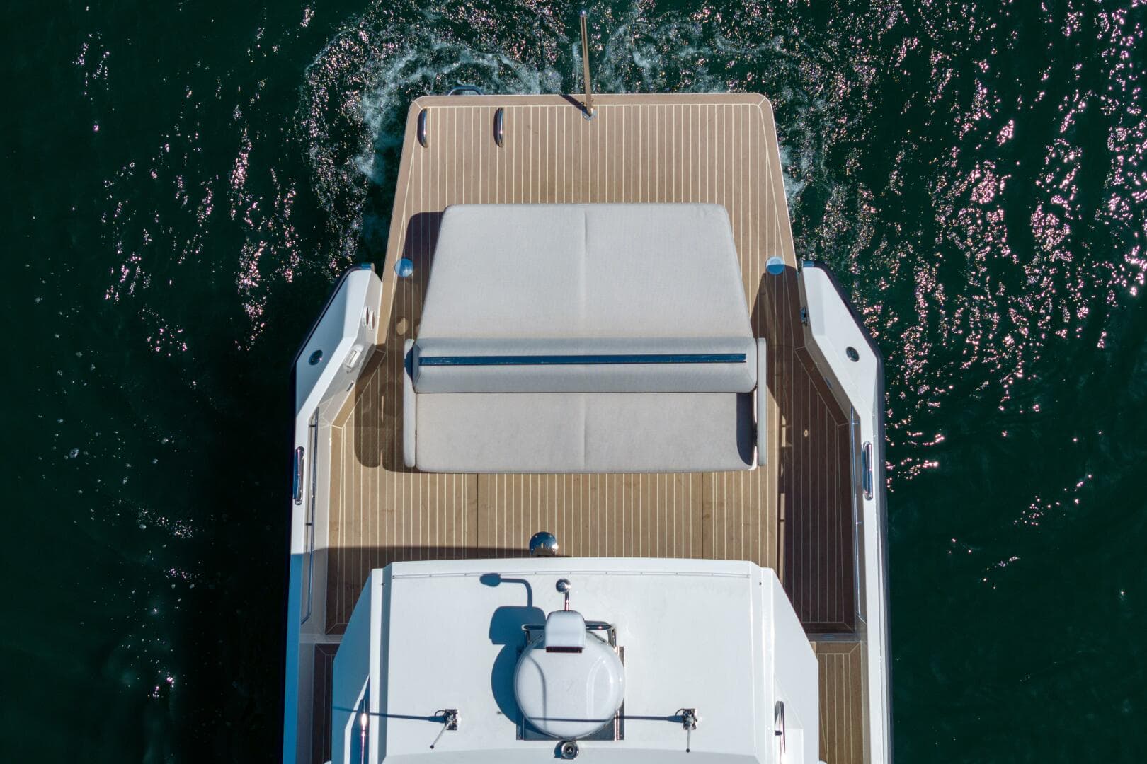 2023 Delta Powerboats 33 Coupe — photo 5